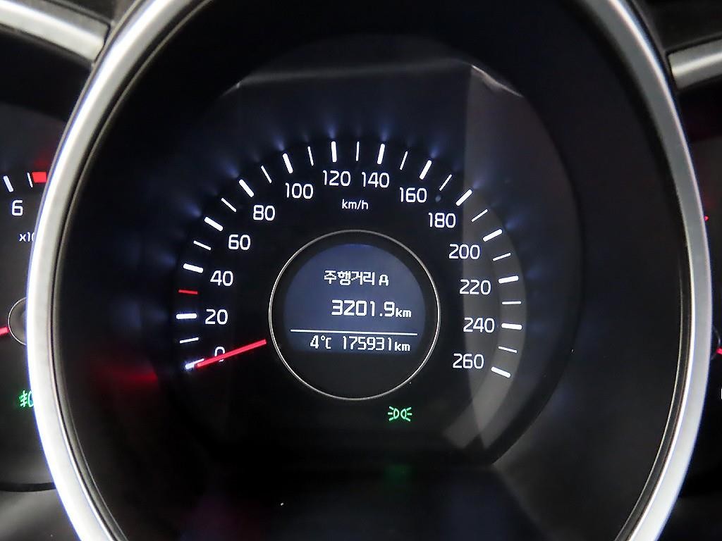 기아 K5 더 뉴 K5 2.0 LPI 디럭스 이미지 8