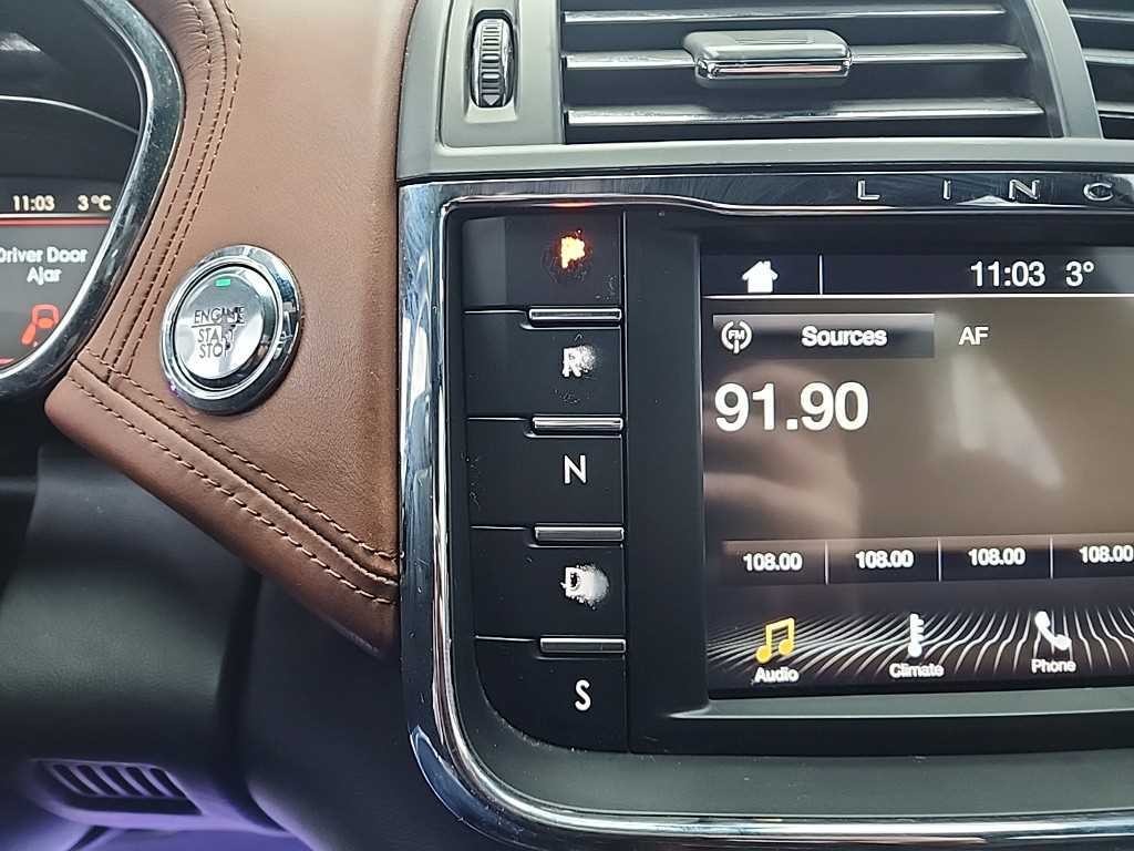 링컨 컨티넨탈 컨티넨탈 10세대 3.0 AWD 프레지덴셜 이미지 8