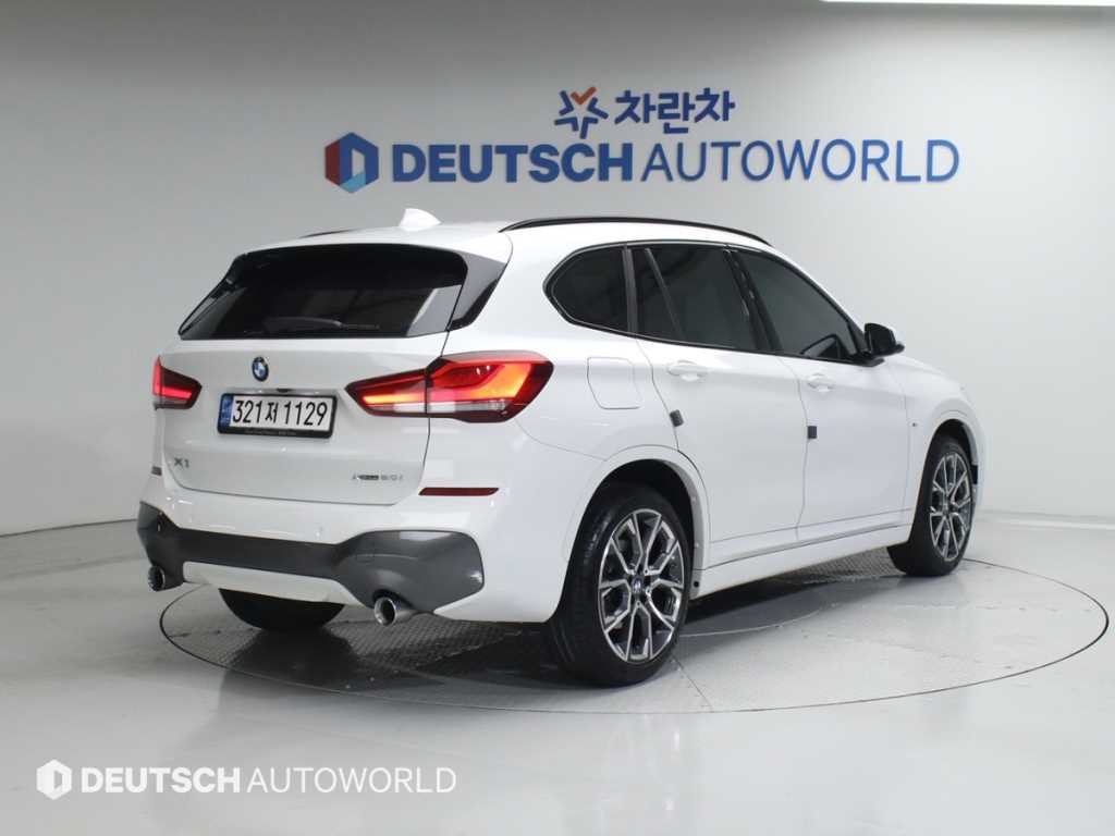 BMW X1 X1 (F48) xDrive 20i M 스포츠 이미지 2