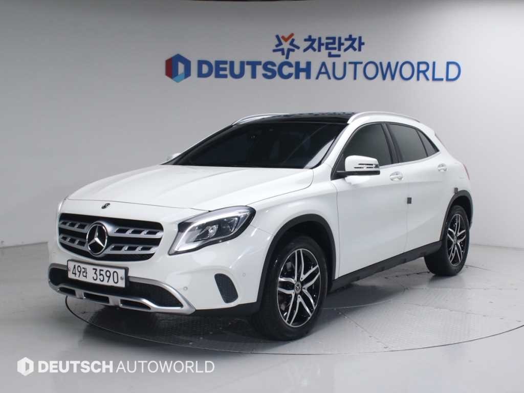 벤츠 GLA 클래스 GLA클래스 X156 GLA220 프리미엄 이미지 1