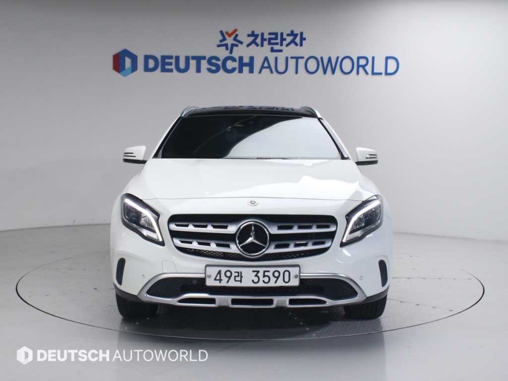 벤츠 GLA 클래스 GLA클래스 X156 GLA220 프리미엄 이미지 3