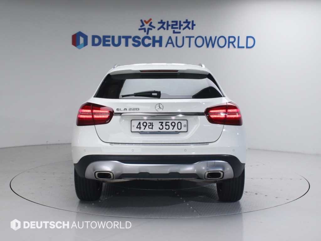벤츠 GLA 클래스 GLA클래스 X156 GLA220 프리미엄 이미지 4