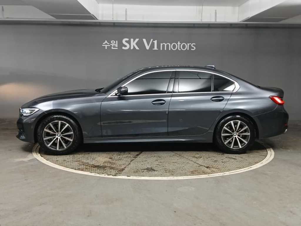BMW 3시리즈 3시리즈 (G20) 320i M 스포츠 이미지 2