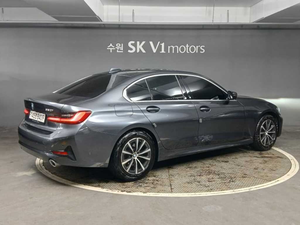 BMW 3시리즈 3시리즈 (G20) 320i M 스포츠 이미지 4