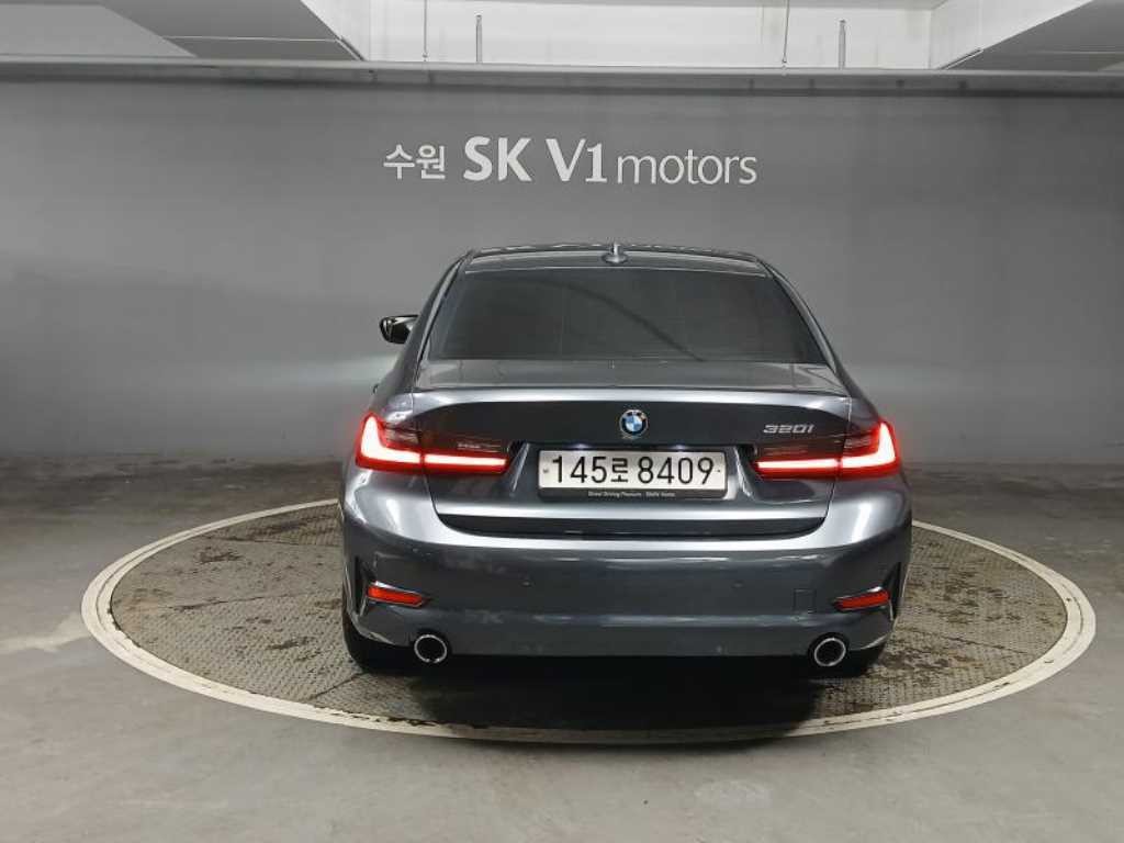 BMW 3시리즈 3시리즈 (G20) 320i M 스포츠 이미지 5