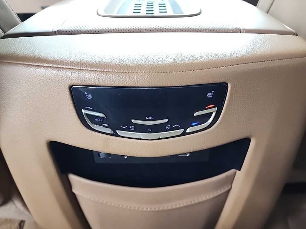 캐딜락 에스컬레이드 6.2 V8 ESV 이미지 13
