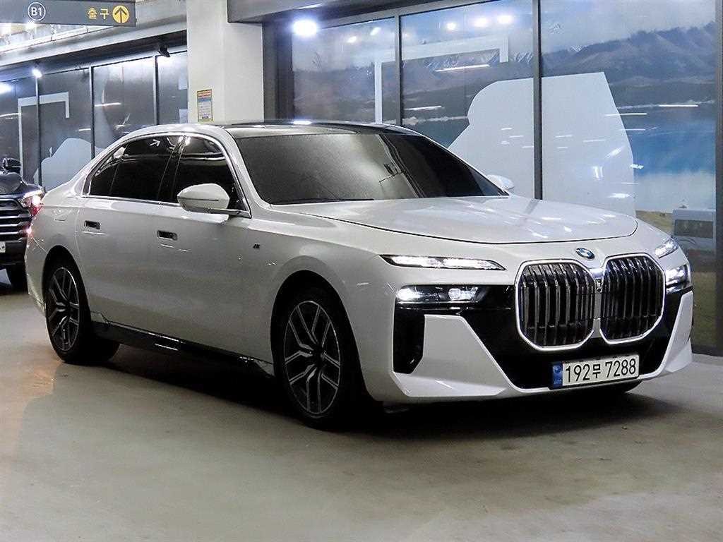 BMW 7시리즈 7시리즈 (G70) 740d xDrive M 스포츠 이미지 1