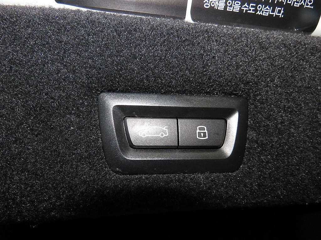 BMW 7시리즈 7시리즈 (G70) 740d xDrive M 스포츠 이미지 15