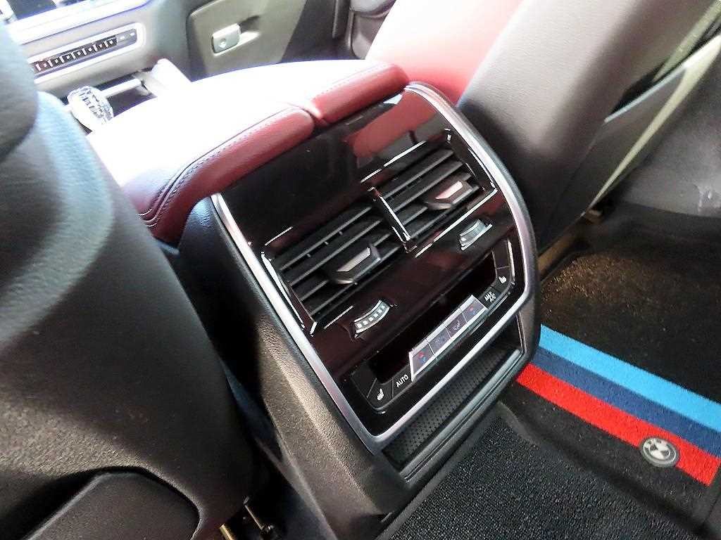 BMW X6 X6 (G06) xDrive 30d M 스포츠 이미지 15