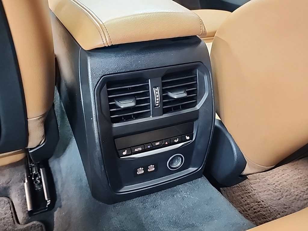 BMW 3시리즈 3시리즈 (G20) 330i xDrive M 스포츠 이미지 13