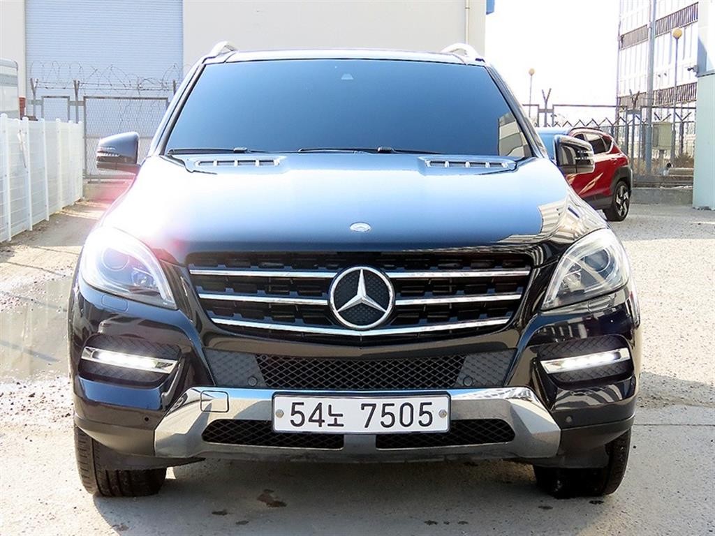 벤츠 M 클래스 뉴 M클래스 W166 ML250 블루텍 4매틱 이미지 1