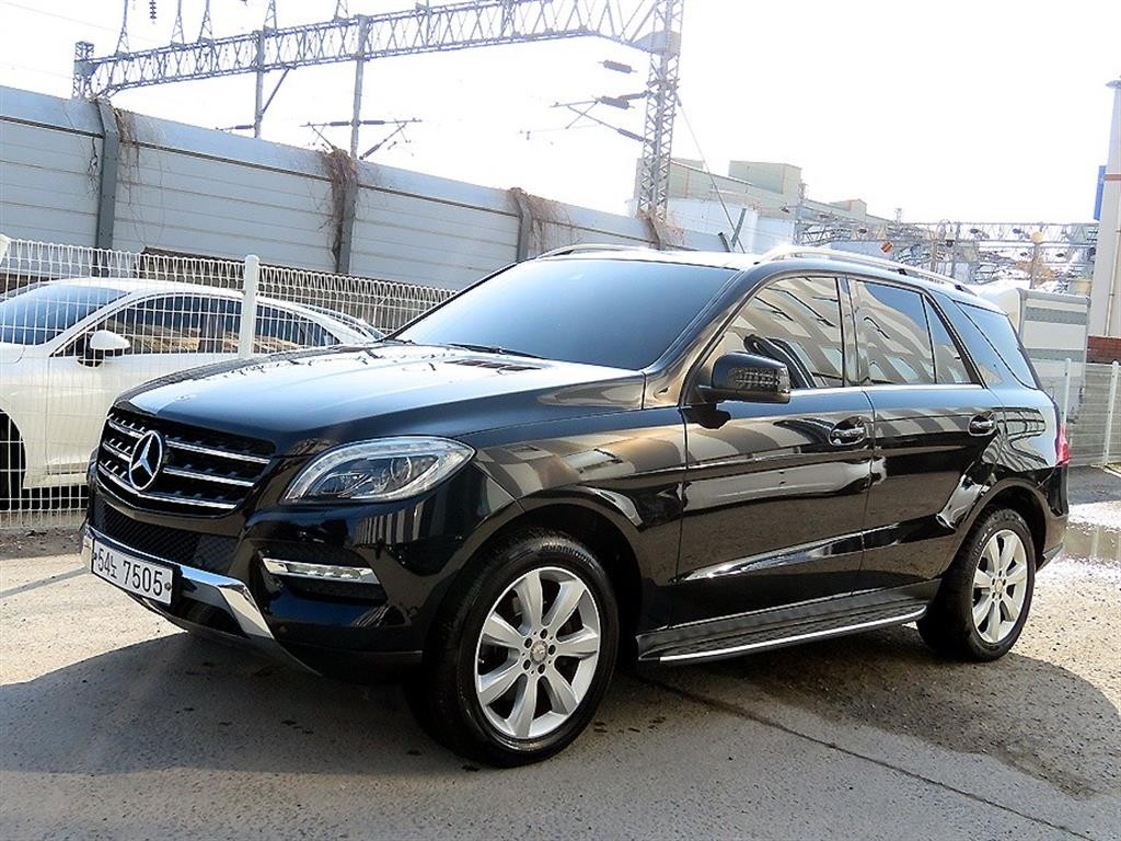 벤츠 M 클래스 뉴 M클래스 W166 ML250 블루텍 4매틱 이미지 2