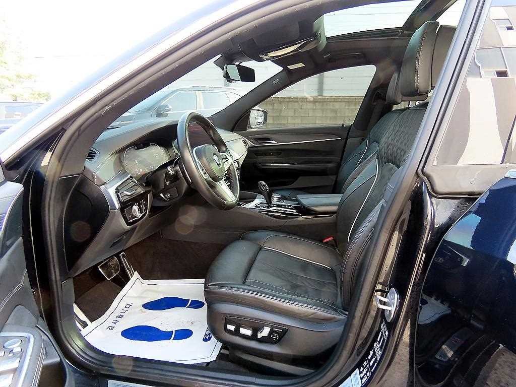 BMW 그란투리스모 6시리즈 GT (G32) 620d xDrive M 스포츠 이미지 5