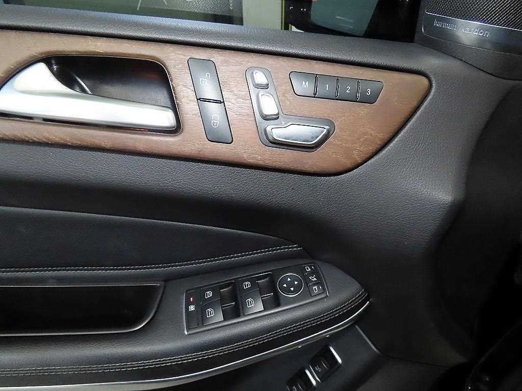 벤츠 GLS 클래스 GLS클래스 X166 GLS500 4MATIC 이미지 14