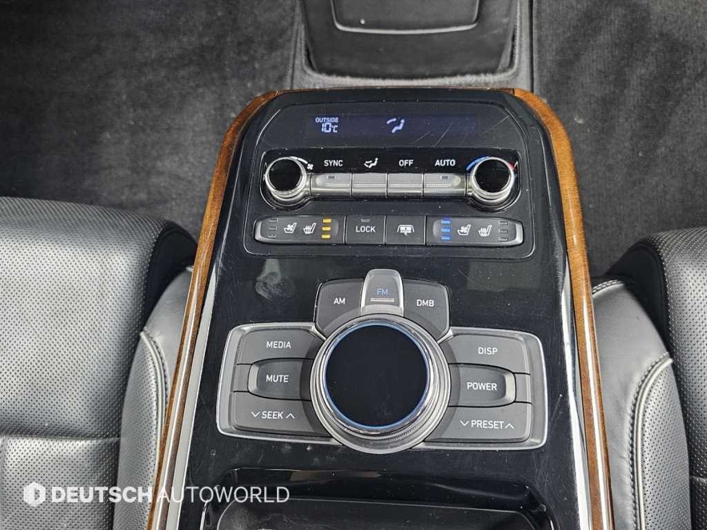 제네시스 EQ900 3.3 T-GDI AWD 프리미엄 럭셔리 이미지 16