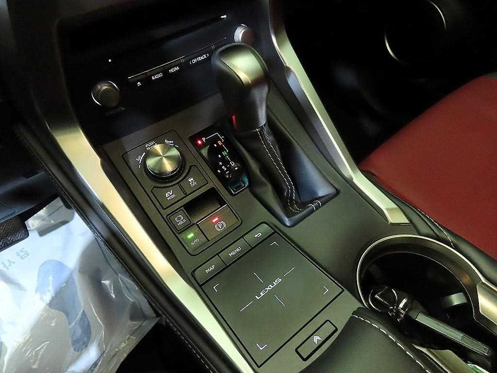 렉서스 NX NX 300h 슈프림 이미지 12