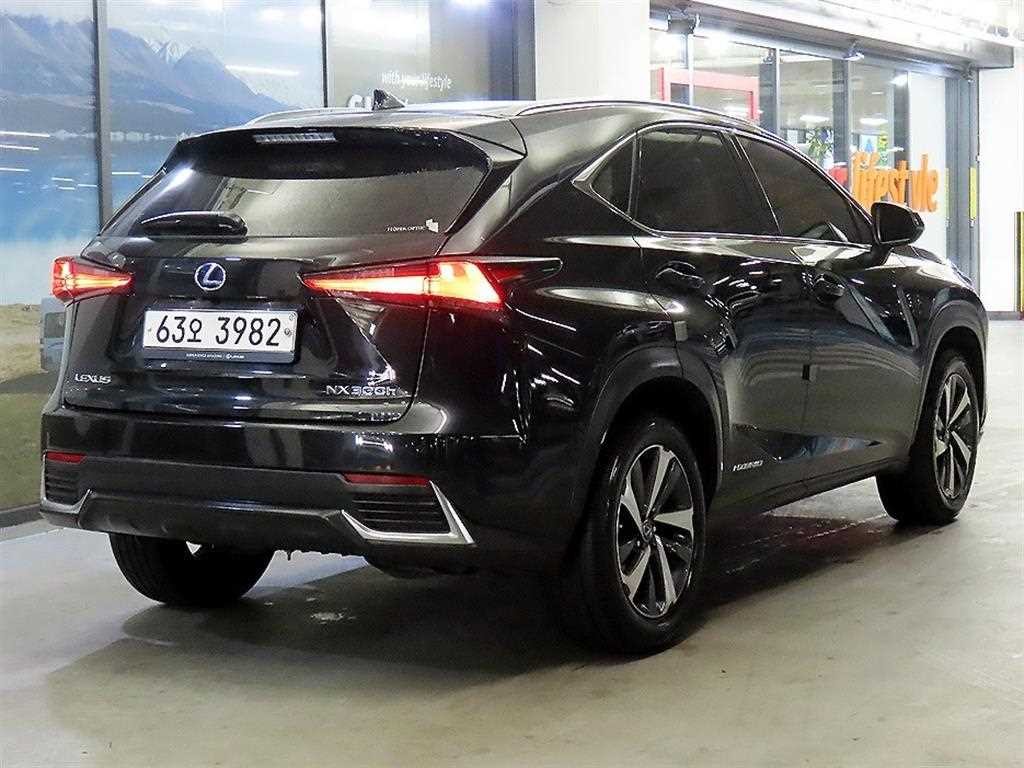 렉서스 NX NX 300h 슈프림 이미지 4
