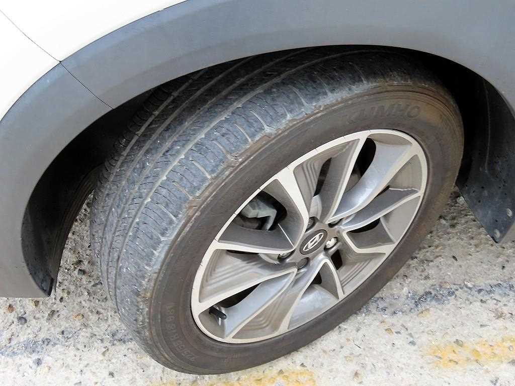 현대 투싼 올뉴투싼 디젤 1.7 2WD 모던 이미지 20
