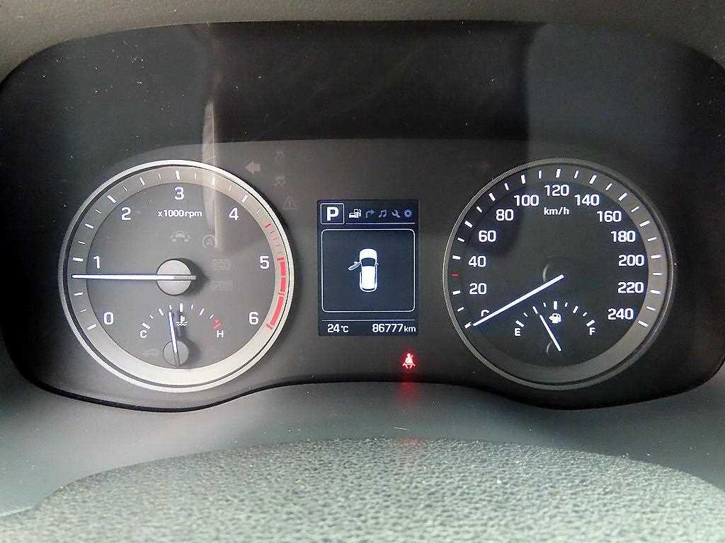 현대 투싼 올뉴투싼 디젤 1.7 2WD 모던 이미지 9