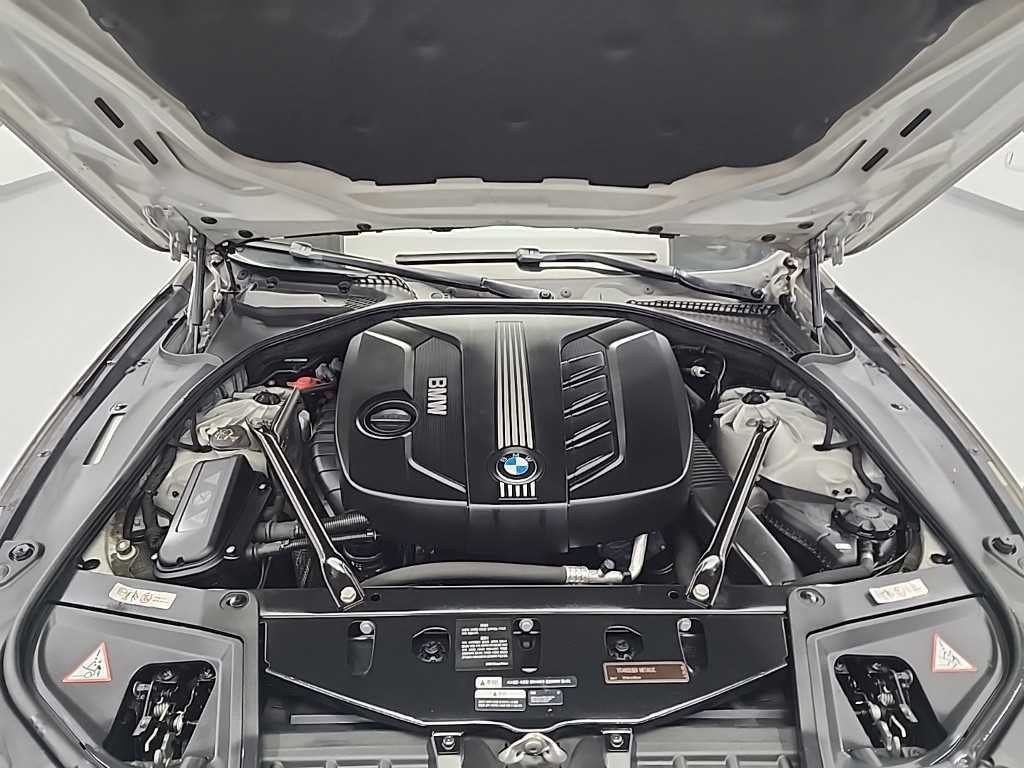 BMW 5시리즈 5시리즈 (F10) 520d 이미지 5