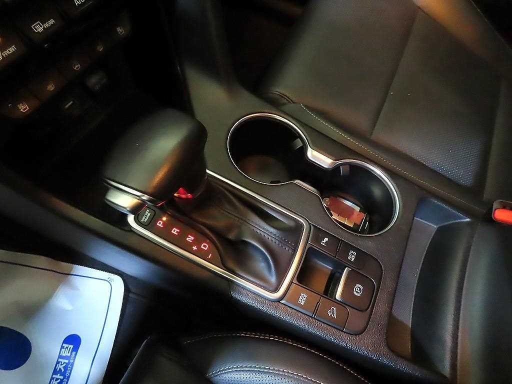 기아 스포티지 스포티지 더 볼드 2.0 디젤 2WD 노블레스 이미지 12