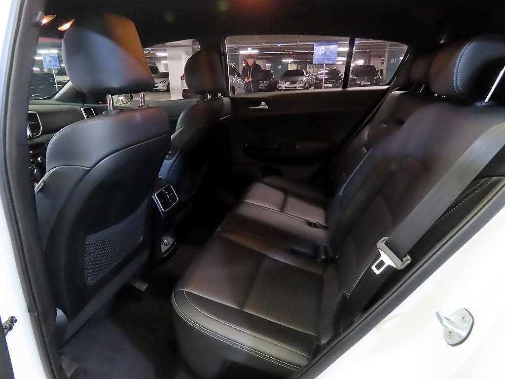 기아 스포티지 스포티지 더 볼드 2.0 디젤 2WD 노블레스 이미지 7