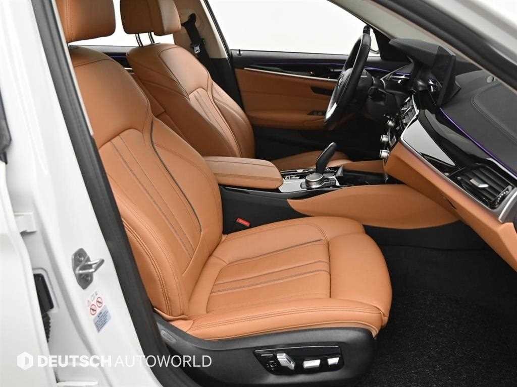 BMW 5시리즈 5시리즈 (G30) 520i 럭셔리 이미지 10