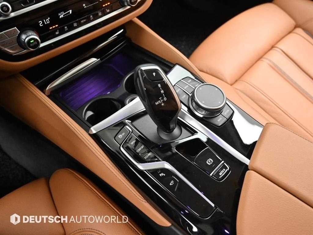 BMW 5시리즈 5시리즈 (G30) 520i 럭셔리 이미지 9