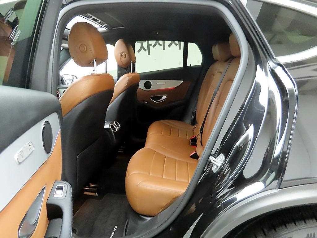 벤츠 GLC 클래스 GLC클래스 X253 GLC 220 d 4MATIC 쿠페 이미지 14