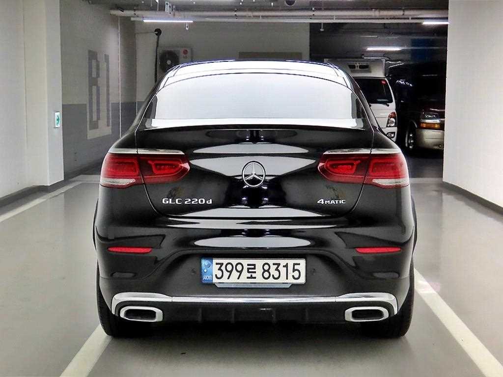 벤츠 GLC 클래스 GLC클래스 X253 GLC 220 d 4MATIC 쿠페 이미지 3