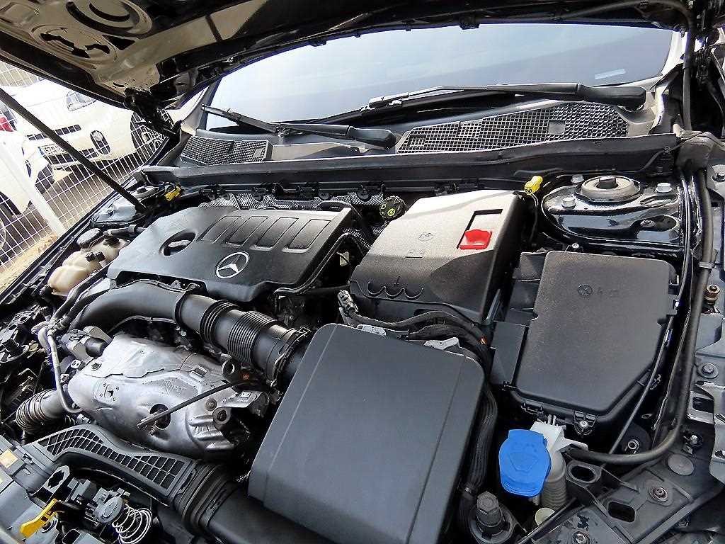 벤츠 A 클래스 A클래스 W177 A220 해치백 이미지 16