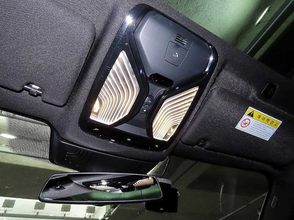 BMW 5시리즈 5시리즈 (G30) 520d M 스포츠 플러스 이미지 16
