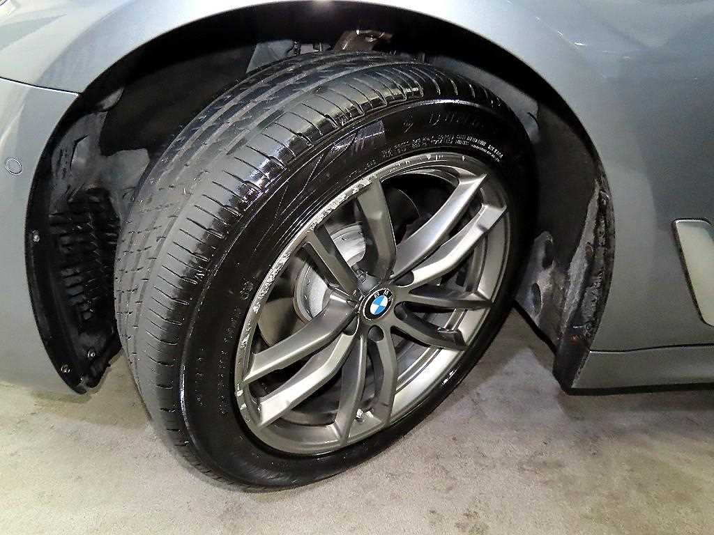 BMW 5시리즈 5시리즈 (G30) 520d M 스포츠 플러스 이미지 20