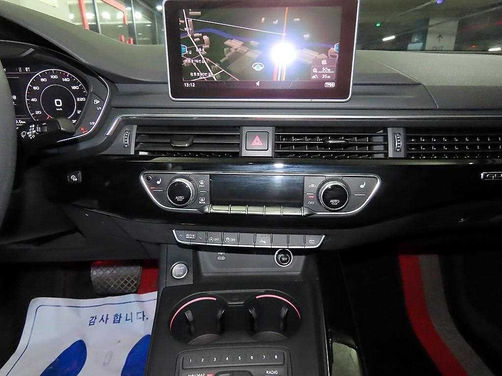 아우디 A5 A5 (F5) 45 TFSI 콰트로 프리미엄 스포트백 이미지 11