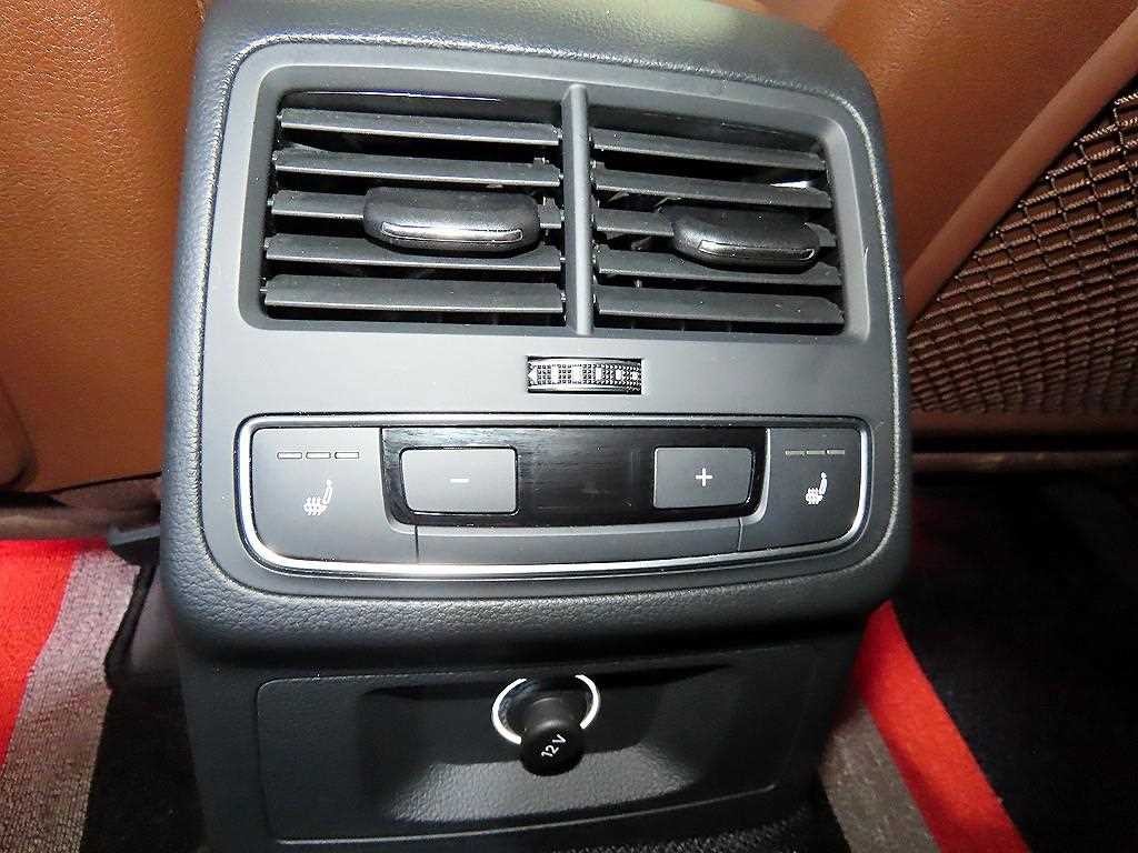 아우디 A5 A5 (F5) 45 TFSI 콰트로 프리미엄 스포트백 이미지 14