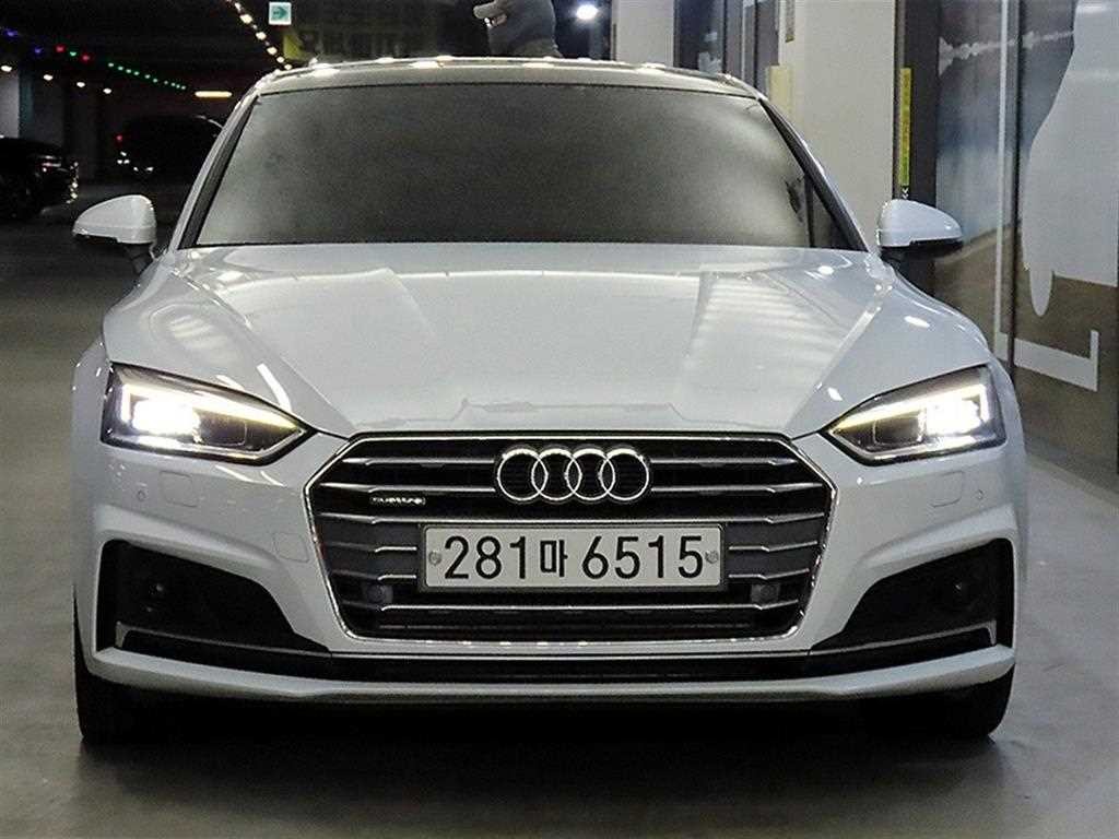 아우디 A5 A5 (F5) 45 TFSI 콰트로 프리미엄 스포트백 이미지 2
