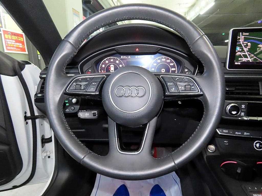 아우디 A5 A5 (F5) 45 TFSI 콰트로 프리미엄 스포트백 이미지 8