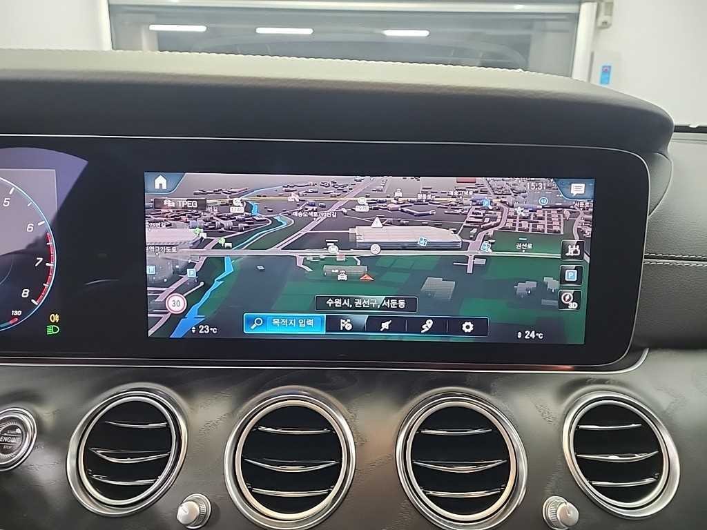 벤츠 E 클래스 E-클래스 W213 E250 AMG Line 이미지 17
