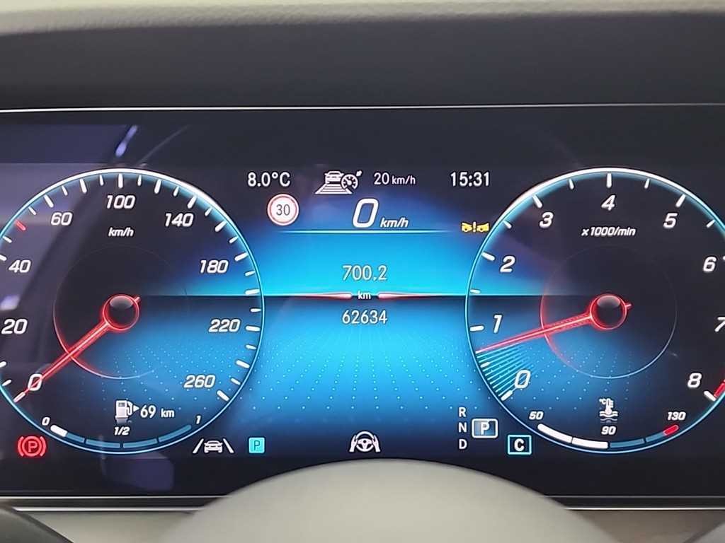 벤츠 E 클래스 E-클래스 W213 E250 AMG Line 이미지 7