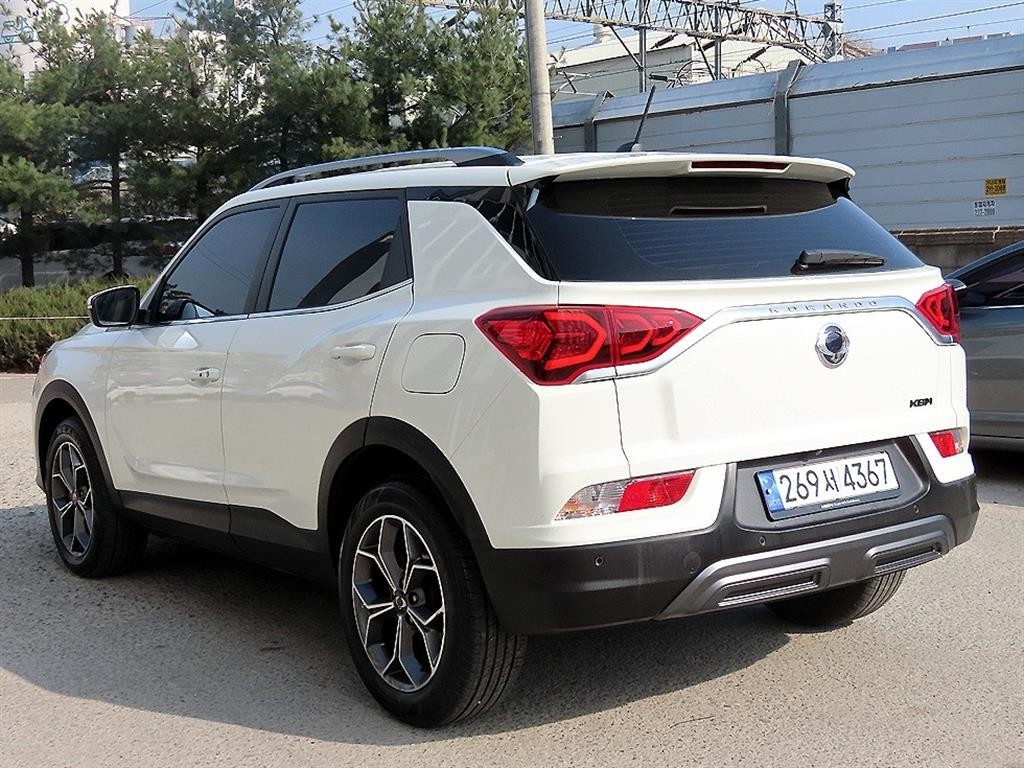KG모빌리티(쌍용) 코란도 뷰티풀코란도 2WD 가솔린 1.5 C7 이미지 3