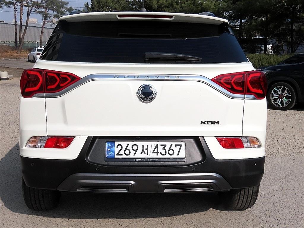KG모빌리티(쌍용) 코란도 뷰티풀코란도 2WD 가솔린 1.5 C7 이미지 4