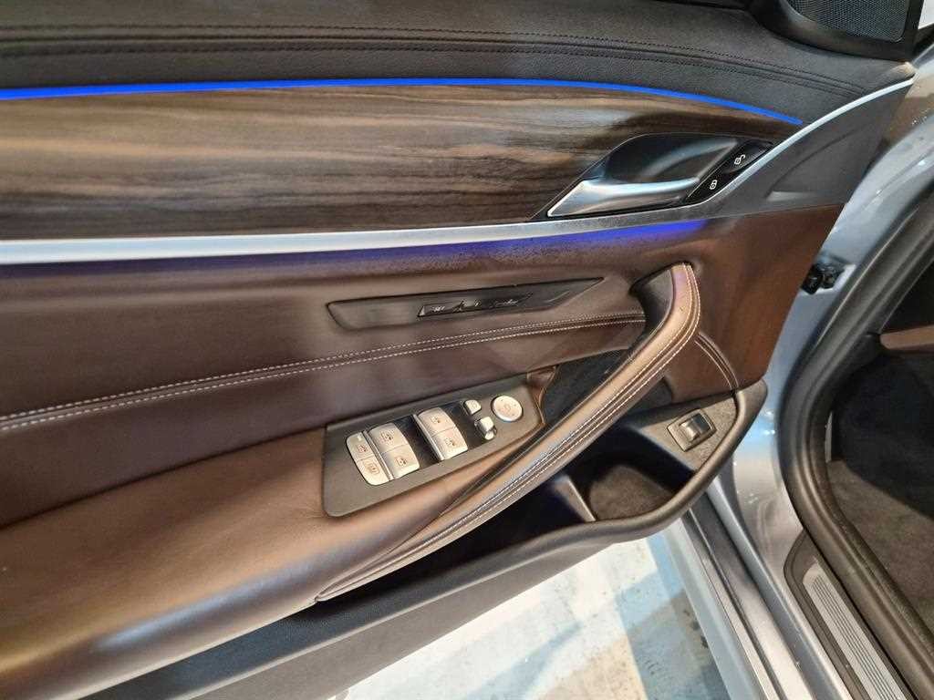 BMW 5시리즈 5시리즈 (G30) 530i xDrive M 스포츠 플러스 이미지 11