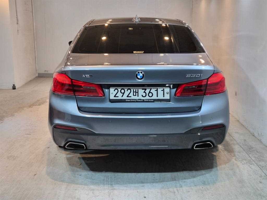 BMW 5시리즈 5시리즈 (G30) 530i xDrive M 스포츠 플러스 이미지 4