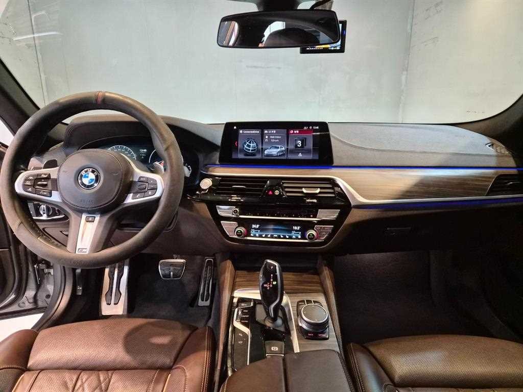BMW 5시리즈 5시리즈 (G30) 530i xDrive M 스포츠 플러스 이미지 7