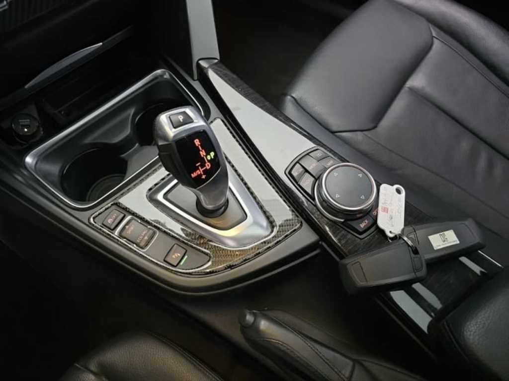 BMW 그란투리스모 3시리즈 GT (F34) GT 320D 럭셔리 이미지 12