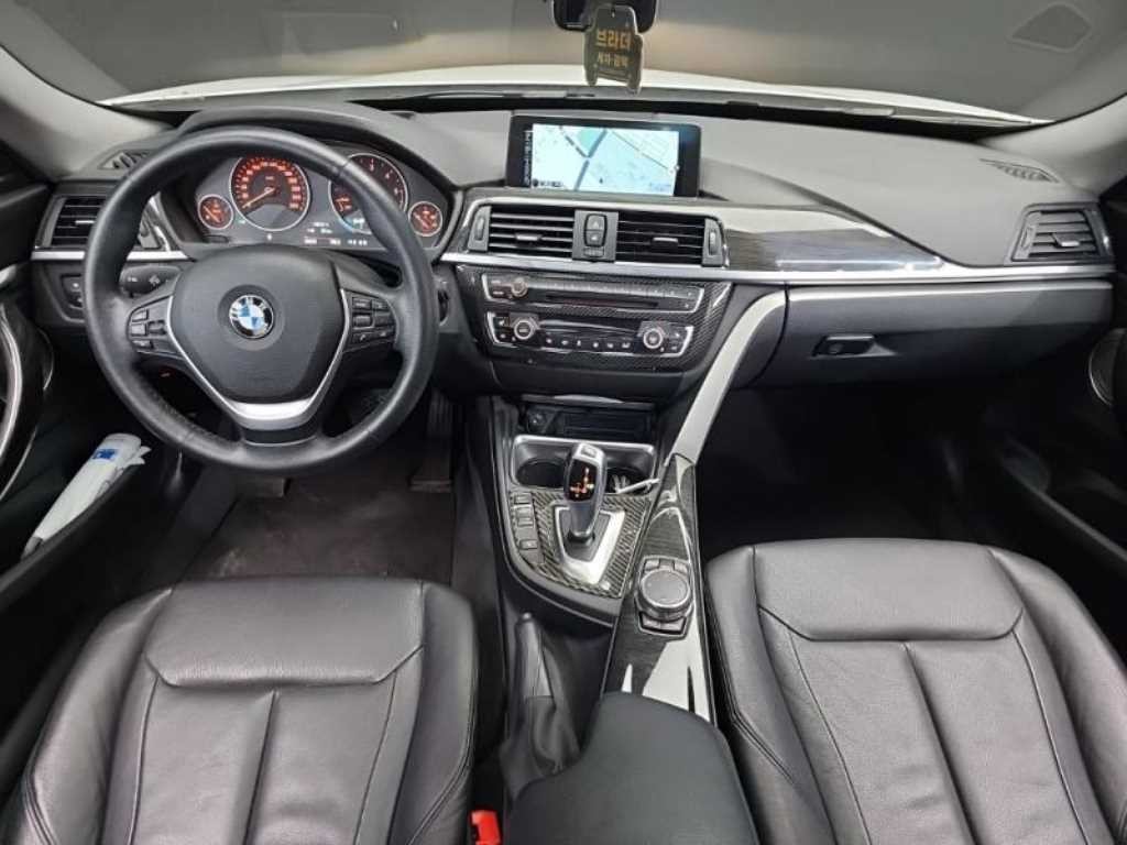 BMW 그란투리스모 3시리즈 GT (F34) GT 320D 럭셔리 이미지 5