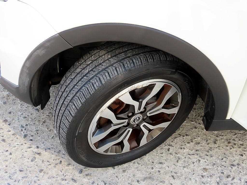 KG모빌리티(쌍용) 코란도 뉴코란도C 2WD 2.2 RX 최고급형 이미지 18
