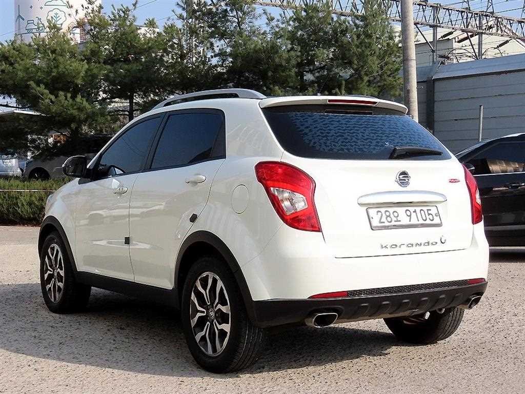 KG모빌리티(쌍용) 코란도 뉴코란도C 2WD 2.2 RX 최고급형 이미지 3