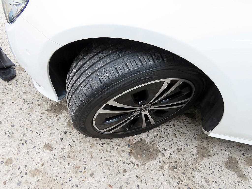 벤츠 E 클래스 E-클래스 W213 E250 아방가르드 이미지 20