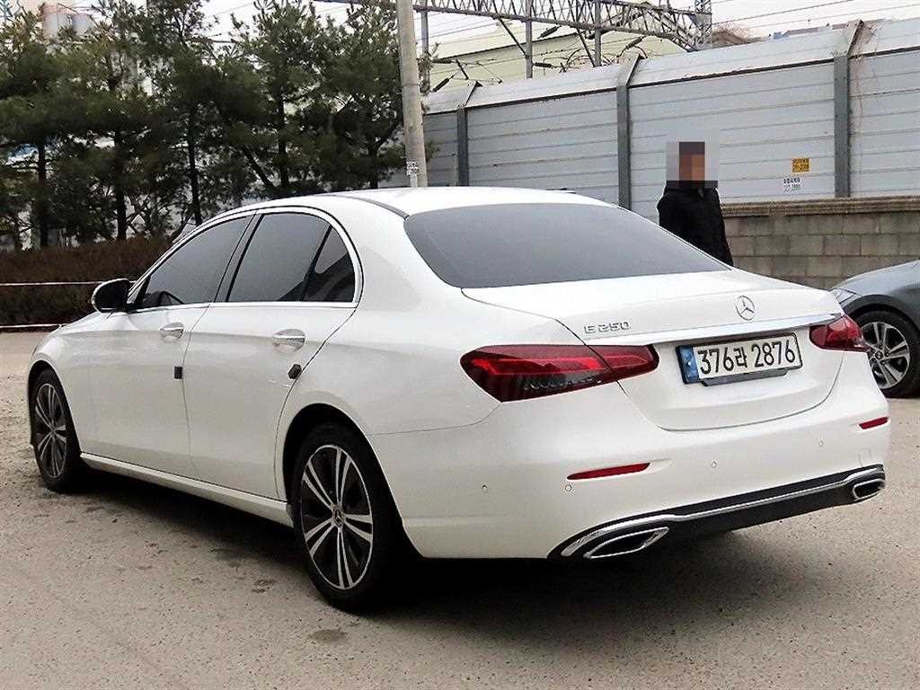 벤츠 E 클래스 E-클래스 W213 E250 아방가르드 이미지 3